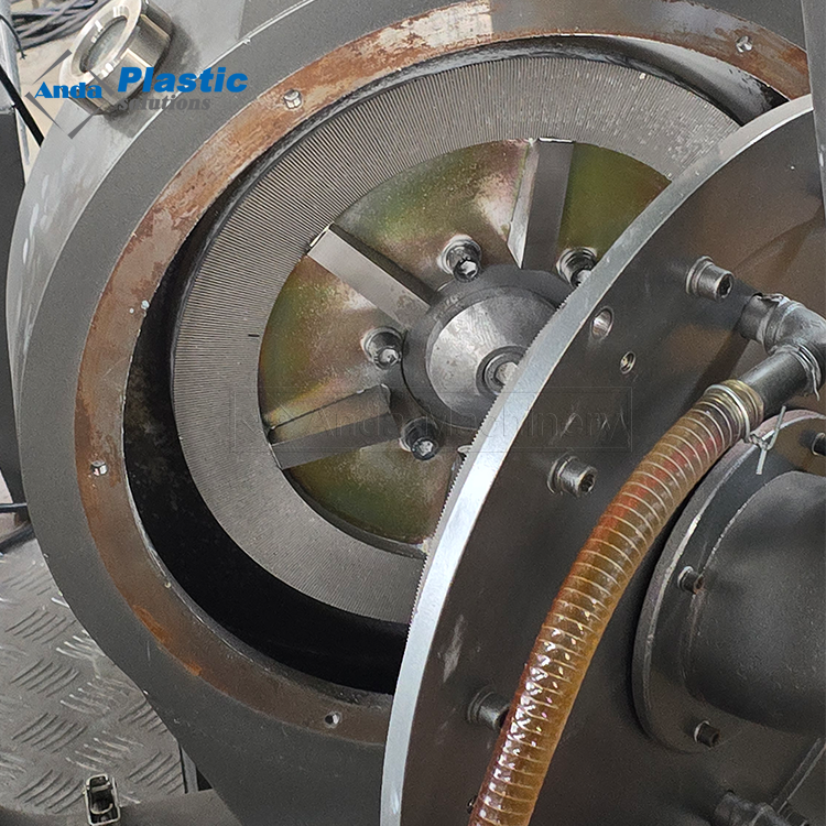 Anda Mesin Pulverizer PVC Hemat Energi Tugas Berat