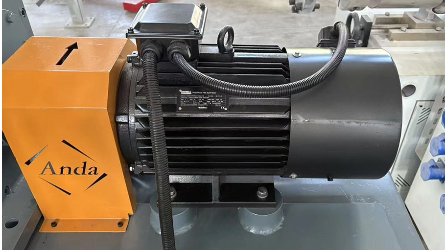 Motor magnet permanen efisiensi tinggi