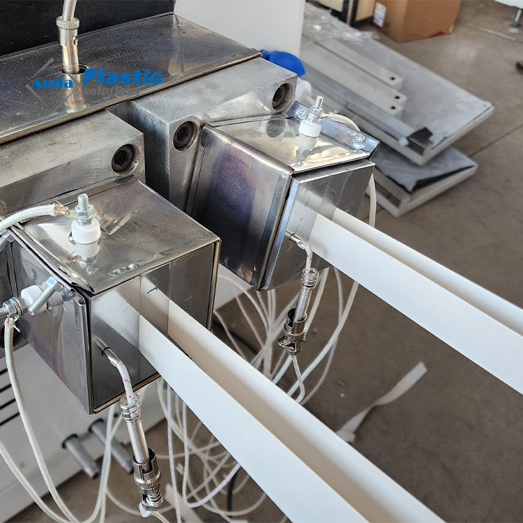 Ikhtisar Mesin Pembuat Pita Tepi PVC