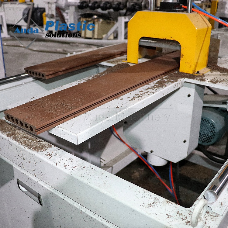 Jalur produksi mesin decking profil WPC