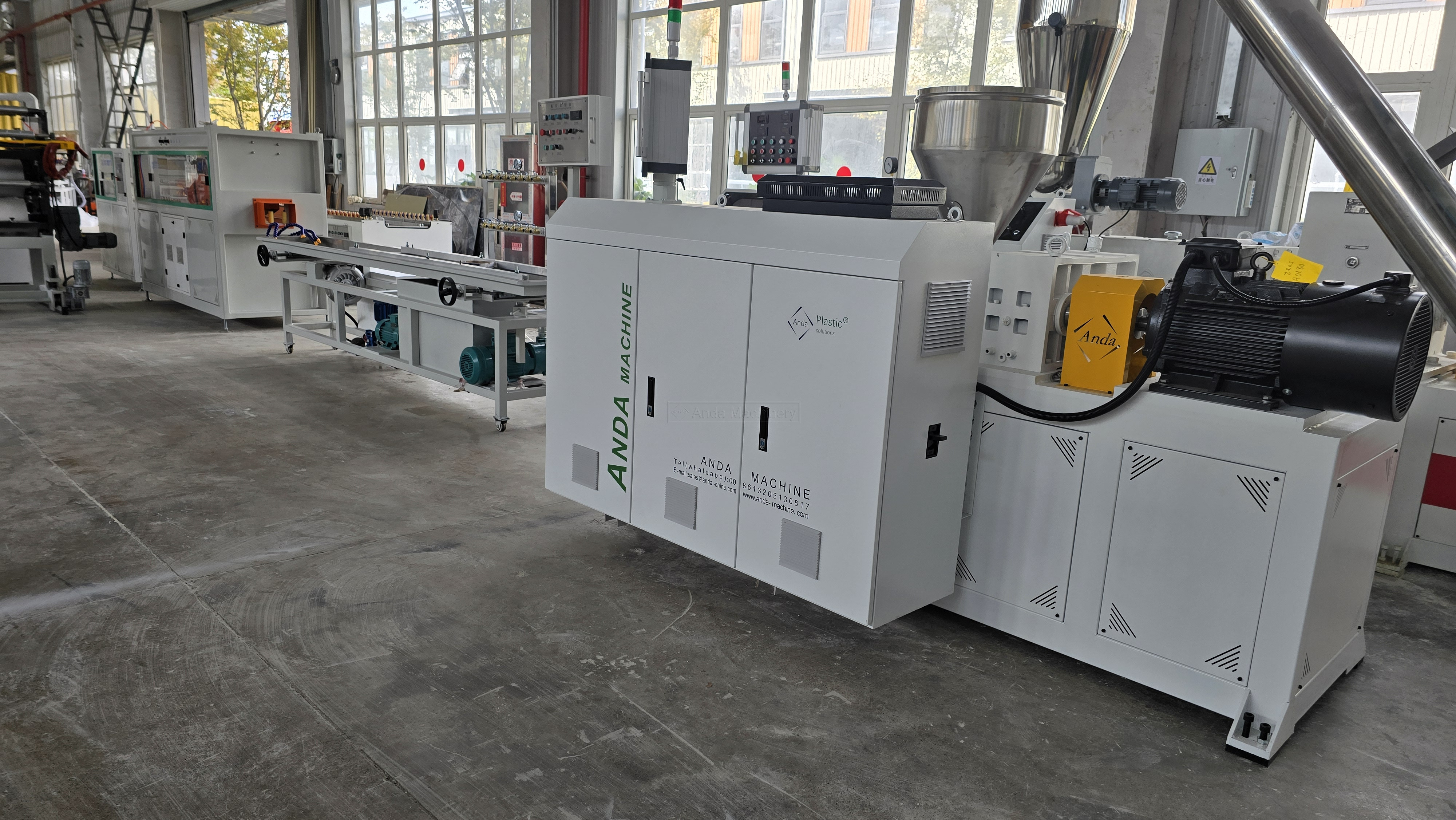 Lini Produksi Baki Kabel Profil Kecil PVC